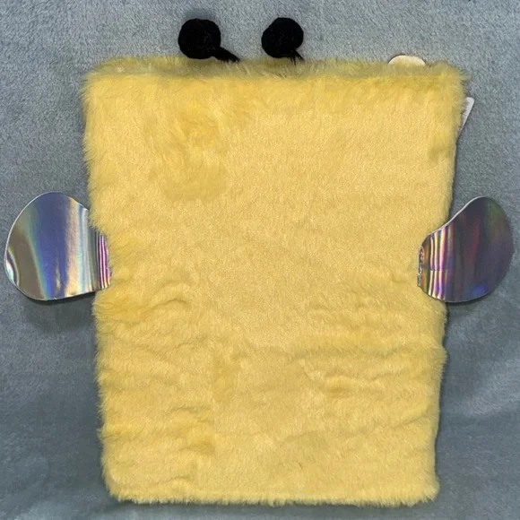 Cute Fuzzy Bee Sketchbook - Picture 6 of 13